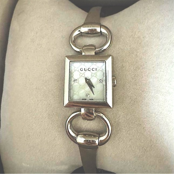 Vintage Gucci Watch Silver Mother of Pearl GG designer luxury watch - Picture 4 of 8